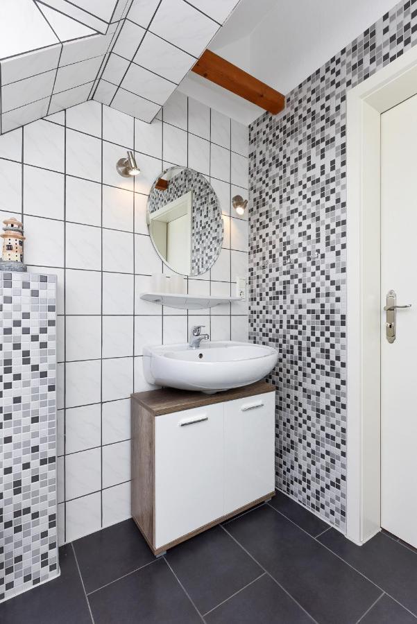 Ferienwohnungen Im Haus Friesische Weite シリヒ エクステリア 写真